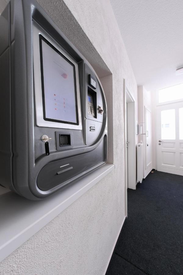 24/7 Selfcheckin Schmiedestrasse Hotel Лер Екстериор снимка