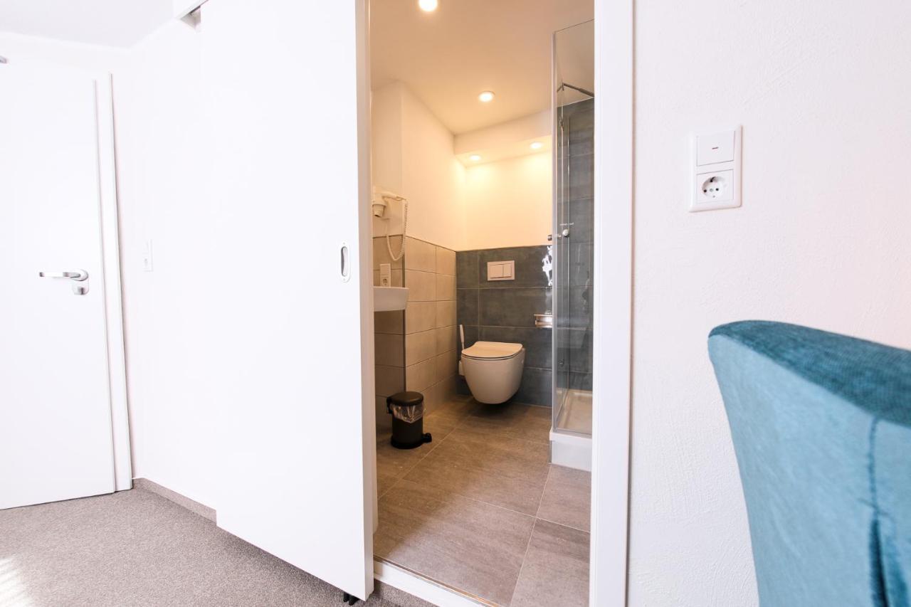 24/7 Selfcheckin Schmiedestrasse Hotel Лер Екстериор снимка
