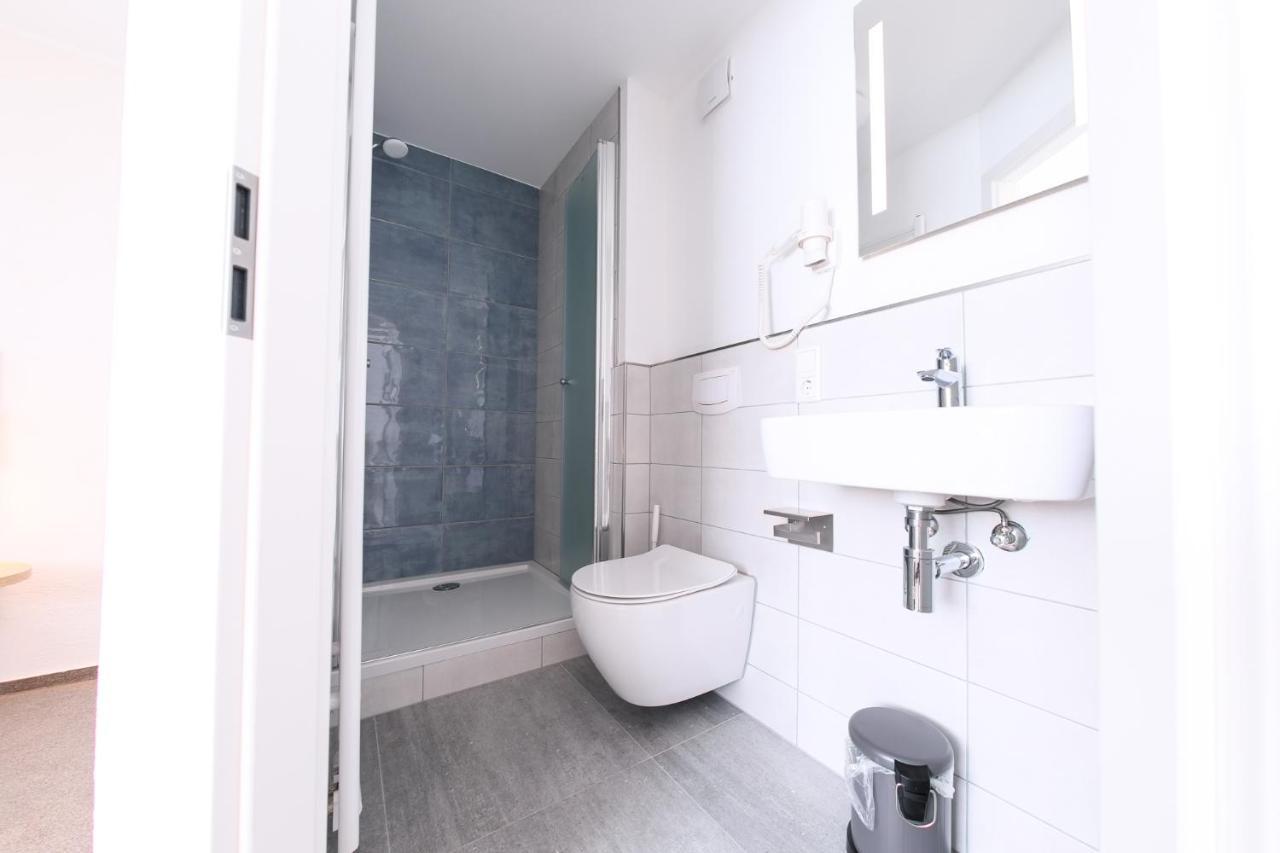24/7 Selfcheckin Schmiedestrasse Hotel Лер Екстериор снимка
