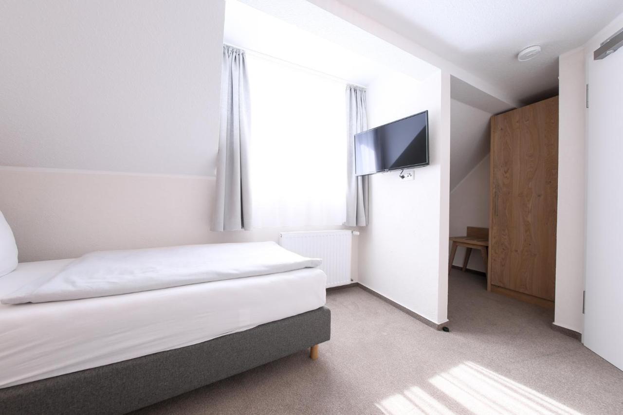 24/7 Selfcheckin Schmiedestrasse Hotel Лер Екстериор снимка